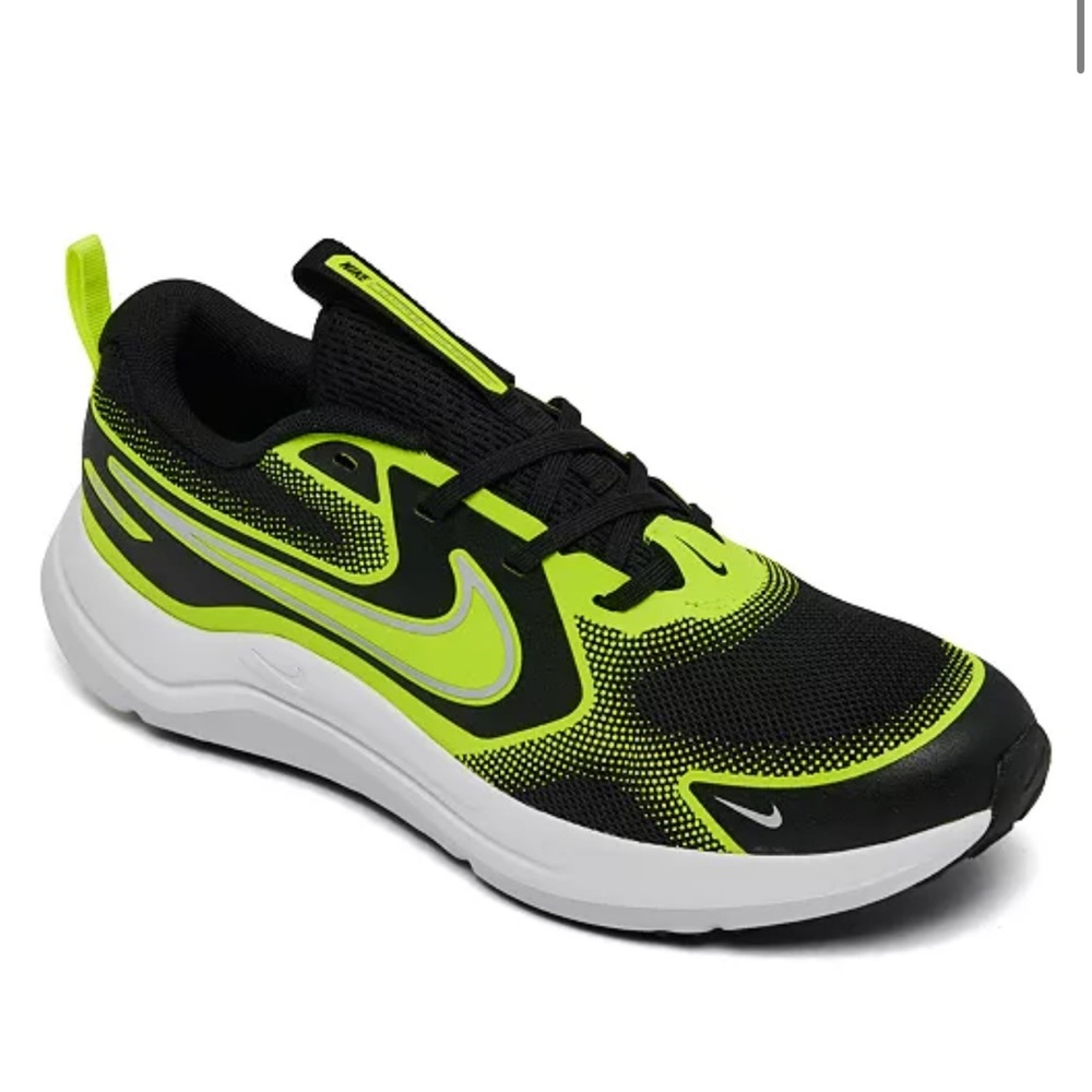Nike kids Black and Volt Low-Top Running Sneakers